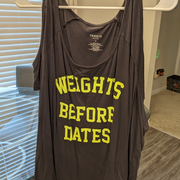 Workout shirt - Picture 1 of 3